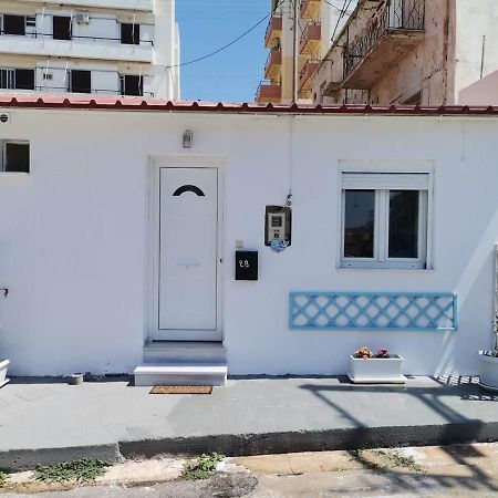 Blue Central Apt 10 Min To The Port/ Wash Machine Lavrion Bagian luar foto