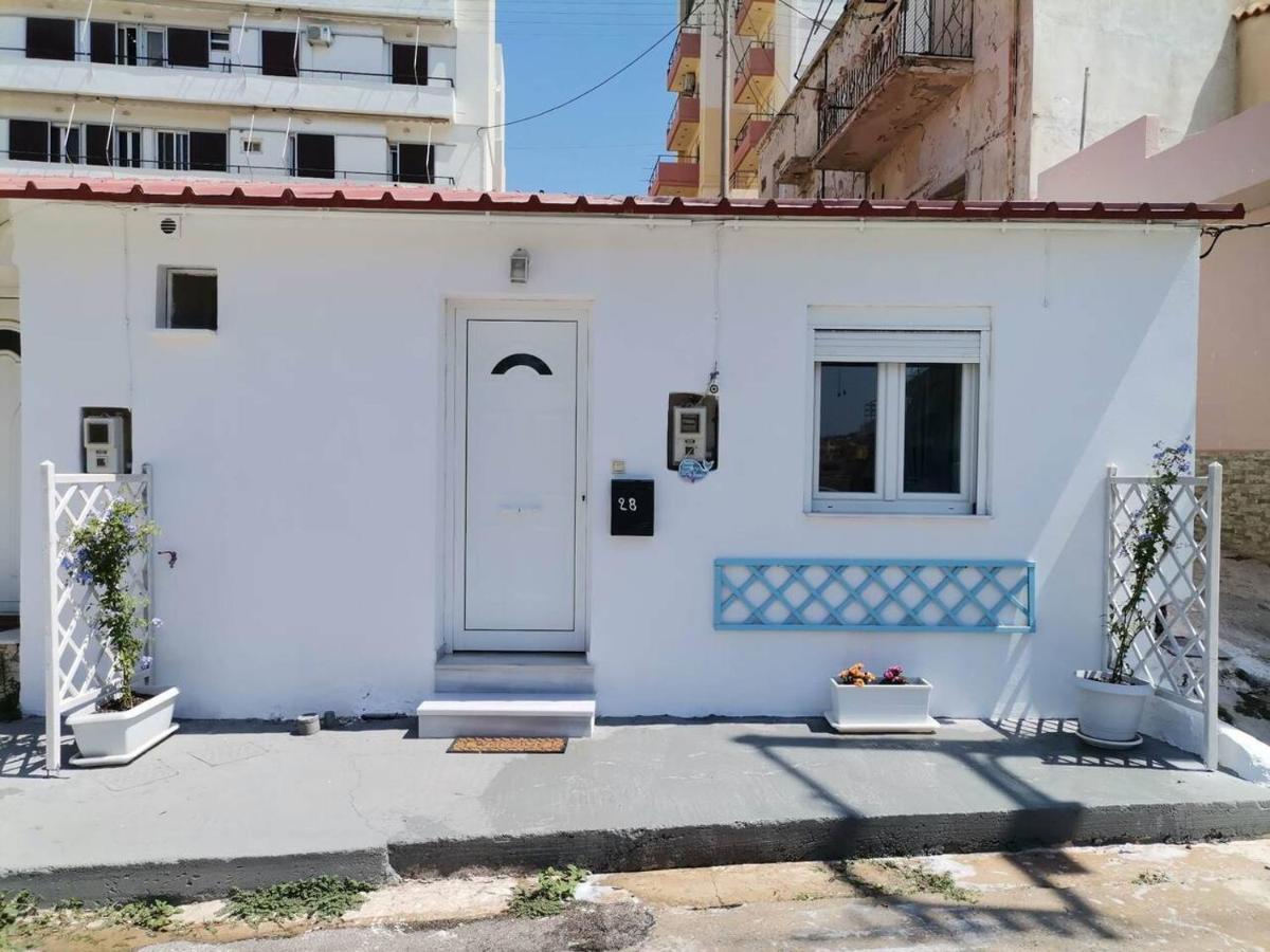 Blue Central Apt 10 Min To The Port/ Wash Machine Lavrion Bagian luar foto