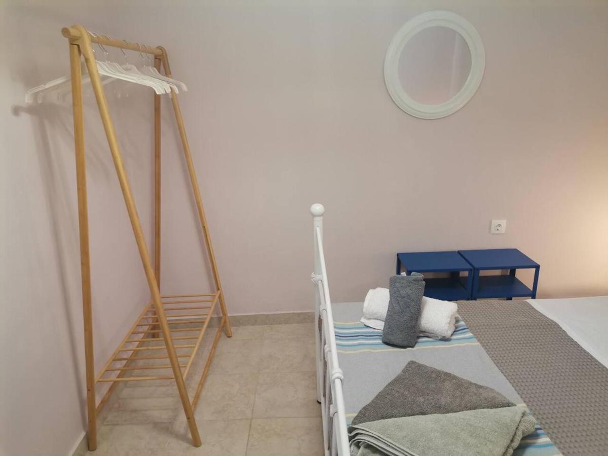 Blue Central Apt 10 Min To The Port/ Wash Machine Lavrion Bagian luar foto