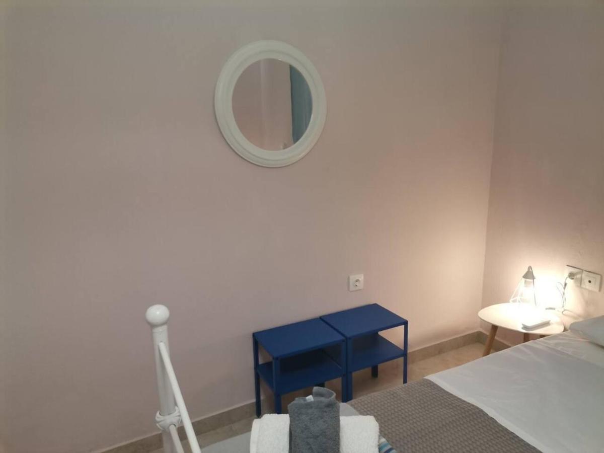 Blue Central Apt 10 Min To The Port/ Wash Machine Lavrion Bagian luar foto